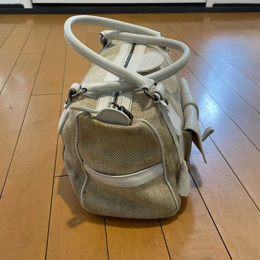 Todds White and Tan Women's Handbag - Picture 4 of 7